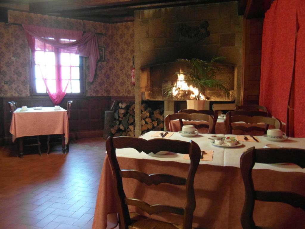 Hotel Restaurant Le Perigord Maurs Eksteriør billede