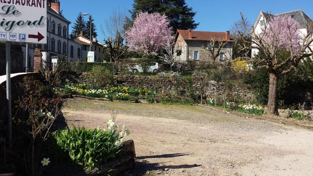 Hotel Restaurant Le Perigord Maurs Eksteriør billede