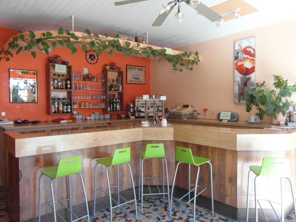 Hotel Restaurant Le Perigord Maurs Eksteriør billede